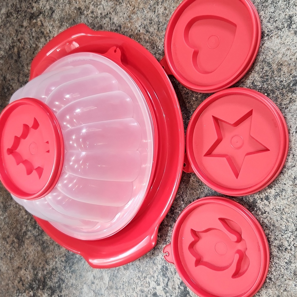 Tupperware - Picture 2 of 3